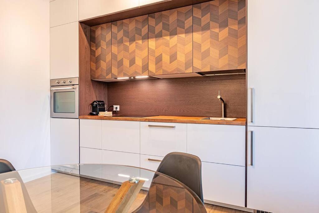 Ferienwohnung Guest Planet - Stylish Flat Bisceglie M1 Mailand Exterior foto